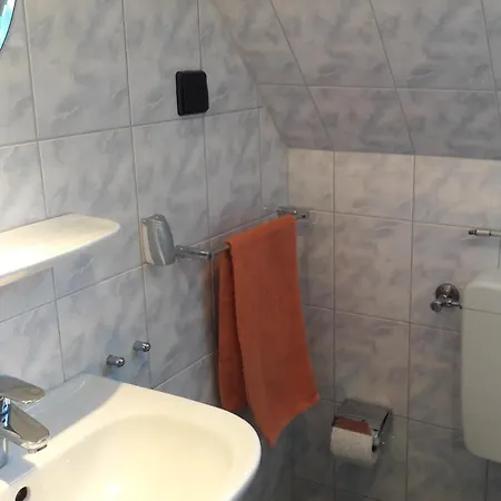 Ferienwohnung Alice Apartment